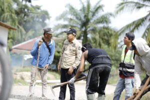 H Aspan ST Cek Langsung progres Perbaikan Jalan nasional Simpang niam – Lubuk Mandarsah