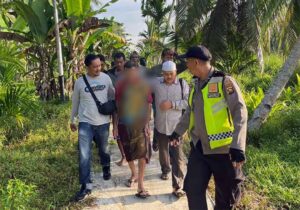 Miris.!! Seorang Istri di Desa sungai Jering Di Bacok Suami