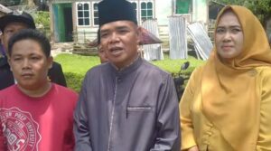 Pj. Bupati Aspan Cek Warga Terdampak Angin Puting Beliung Di Sungai Rambai