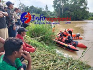 Terpeleset Saat mencari Rumput, Winanto Hanyut Terseret Arus Sungai