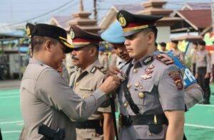 Kapolres Tanjab Barat Lantik Kasatreskrim dan Kabag Ren serta Sertijab sejumlah Kapolsek