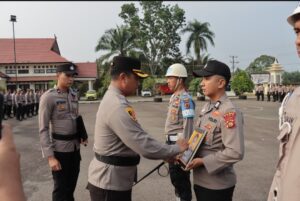 Kapolres Tebo AKBP I Wayan Arta Ariawan, S.H., S.I.K., M.H. Pimpin Langsung Upacara PTDH Personel