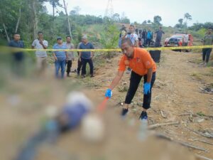 Polres Tebo Terima Laporan Warga Temukan Mayat di Kebun, Tim Inafis Lakukan Olah TKP