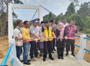 Pj. Bupati Aspan Resmikan Jembatan Sungai Belilas