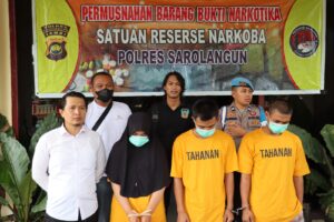 Polres Sarolangun Gelar Konferensi Pers Terkait Penangkapan Kurir Narkoba 1 Kg, Kapolres: Ancaman Maksimal Hukuman Mati