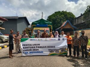 Penyaluran Bantuan Beras Bulog, Sat Intelkam Polres Merangin Pantau 6.330 kg Yang Disalurkan Kepada Warga