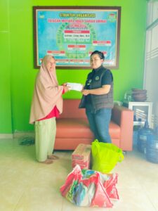 H-1 Idul Fitri 1445 H, PW IWO Provinsi Jambi Berbagi Kebahagian dengan Menyantuni Anak Yatim dan Bagikan Sembako