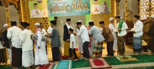 Usai Sholat Idul Adha di Masjid Agung Al Ittihad, Pj Bupati Varial Adhi putra Gelar Open House di Rumdis Bupati Tebo