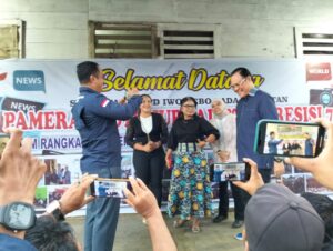 Kapolres Tebo Jadi Wartawan, Wawancara Pj Bupati dan Ketua PN Tebo di Pameran Foto Jurnalistik Presisi 78