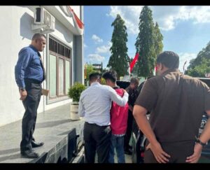 Cabjari Nipah Panjang Kembali Menahan 1 Orang Terduga Korupsi MAN 2 Tanjab Timur