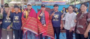 Poltak Sihotang: Kain Ulos Ini Tanda Kebesaran Dari Kami Untuk Pemimpin Tebo