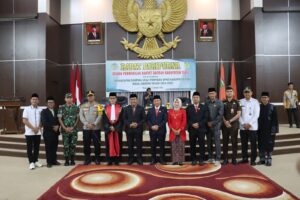 Kapolres Tebo Hadiri Rapat Paripurna DPRD Kabupaten Tebo dalam Rangka Pengucapan Sumpah Janji Pimpinan