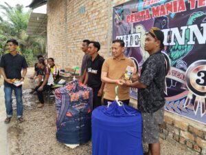 Calon Wakil Bupati Tanjab Timur Nomor Urut 2 Muslimin Tanja, Hadiri Perlombaan Kicau Burung
