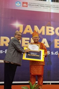 Guru SMPN 8 Tanjabtimur,Terbaik 1 GTK Inovatif Tingkat Provinsi Jambi