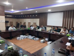 Anggota komisi III, Minta DLH Ambil Ulang Sampel Air Sumur Dan Parit Warga