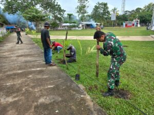 Wujud Nyata Pelestarian Lingkungan, Satgas TMMD Ke-123 Kodim 0416/Bute Tanam Pohon
