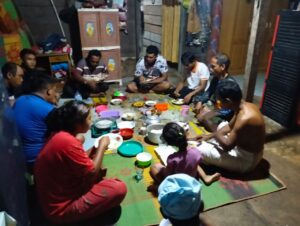 Penuh Kehangatan, SatgasTMMD Ke-123 Kodim 0416/Bute Buka Bersama Orang Tua Asuh
