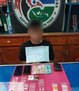 Sat Resnarkoba Polres Tebo Tangkap Pengedar Sabu di Tengah Ilir, Amankan 14 Paket Narkotika
