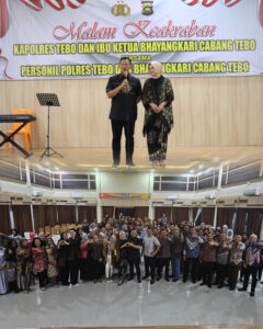 Malam Keakraban di Polres Tebo, Kapolres Ajak Personel Wujudkan Semangat “Speed, Smart, Solid”