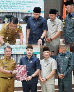 Wakil Bupati Tebo Terima Rekomendasi LKPJ Bupati Tahun 2024 dari DPRD