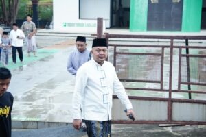 Semangat Kebersamaan di Idul Adha, Bupati Tebo Sholat di Rimbo Bujang