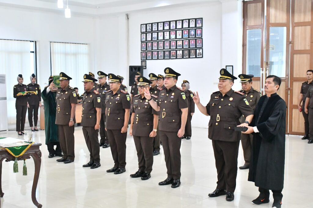 Kajati Jambi Lantik 6 Pejabat Eselon III, Kajari Tebo Resmi Berganti