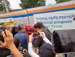 Warga Aur Kenali Segel Proyek PT SAS, Sekda Provinsi dan Kota Jambi Turun Tangan