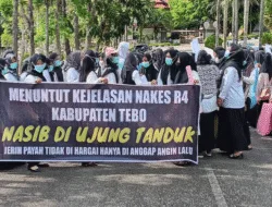 Honorer R4 Tebo Turun ke Jalan, Nasib Belasan Tahun Mengabdi Masih Gantung