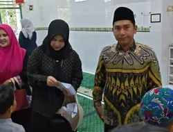 Adi SK Bersama Yayasan Takziah Tebo Santuni Ratusan Anak Yatim Piatu