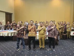 Sekda Tebo Hadiri Forum Sinergi Kelistrikan dan FGD PBJT