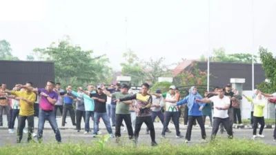 Senam Sehat Bersama, Wabup Nazar Efendi Perkuat Kebersamaan ASN Tebo