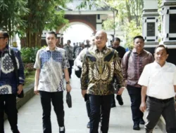 Bupati Tebo Hadiri Pelantikan DPP PABPDSI dan Retret Nasional BPD di Purwakarta