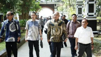 Bupati Tebo Hadiri Pelantikan DPP PABPDSI dan Retret Nasional BPD di Purwakarta