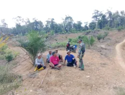 Ngobrol Santai dengan Petani, Satgas TMMD Dengarkan Harapan Warga