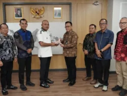 Bupati Tebo Perjuangkan Pasar Modern Tebo dan Rimbo Bujang Lewat APBN