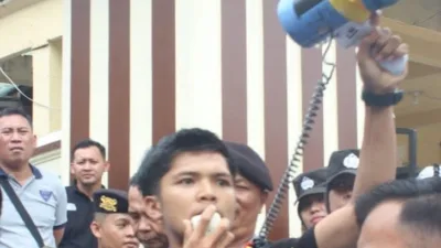 Keterangan Berbeda Soal Dua Excavator PETI, Mahasiswa Desak Kapolda Jambi Turun Tangan