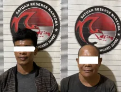 Satresnarkoba Polres Muaro Jambi Amankan Dua Pria di Sekernan, Hasil Tes Urine Positif Amphetamine